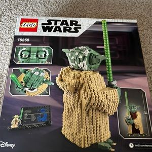 Star Wars Lego Yoda with light